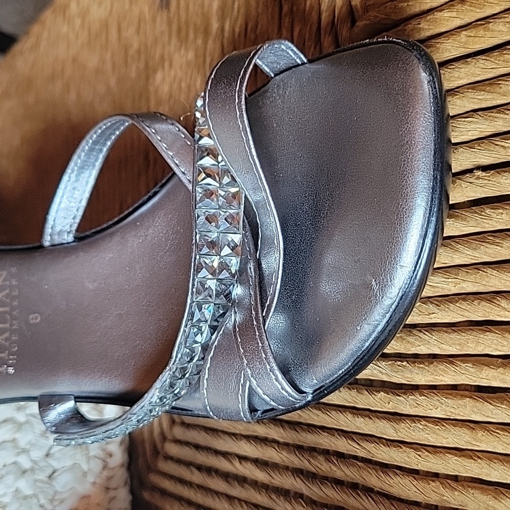 Italian Shoemakers Twiggy, silver, jeweled sandal, size 8 - Picture 14 of 14
